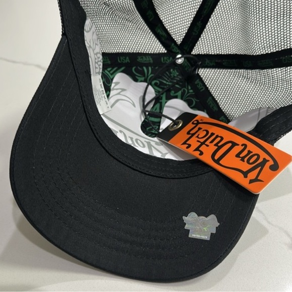 VON DUTCH BLACK AND WHITE CLASSIC TRUCKER 51 NWT - Picture 6 of 7